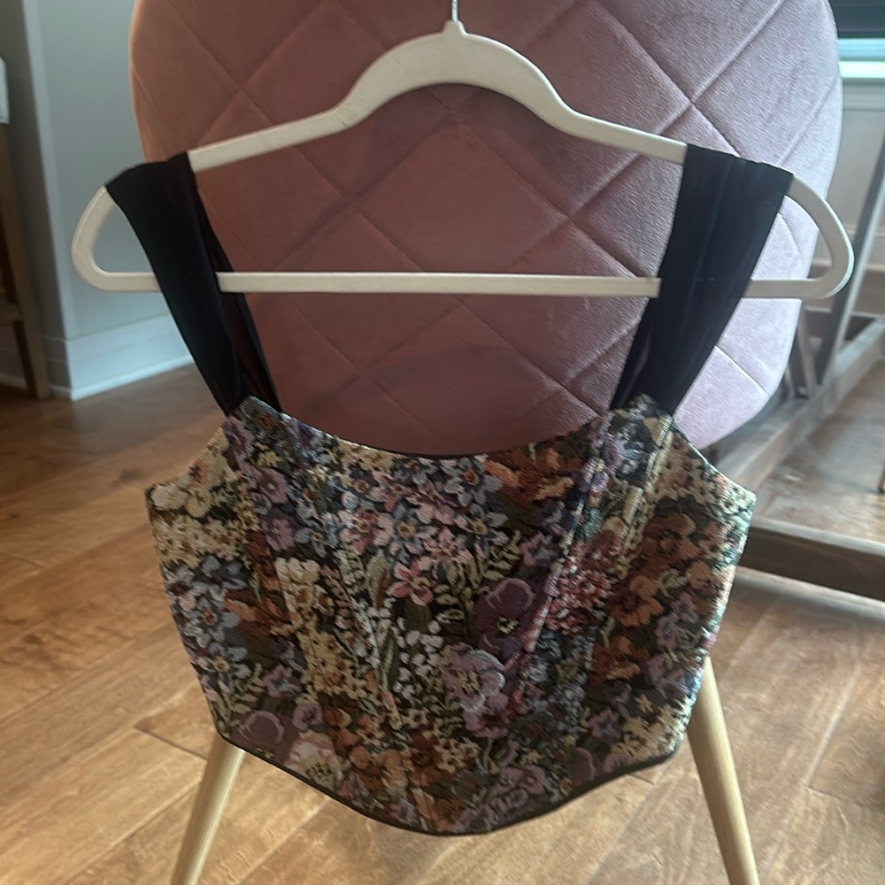 Altar'd State Crop top